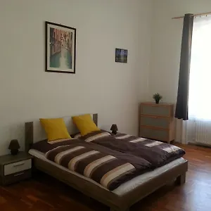 Caterina Private And Hostel