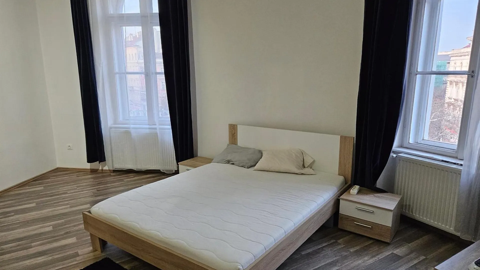 Hostel Designer Rooms Andrassy Budapest